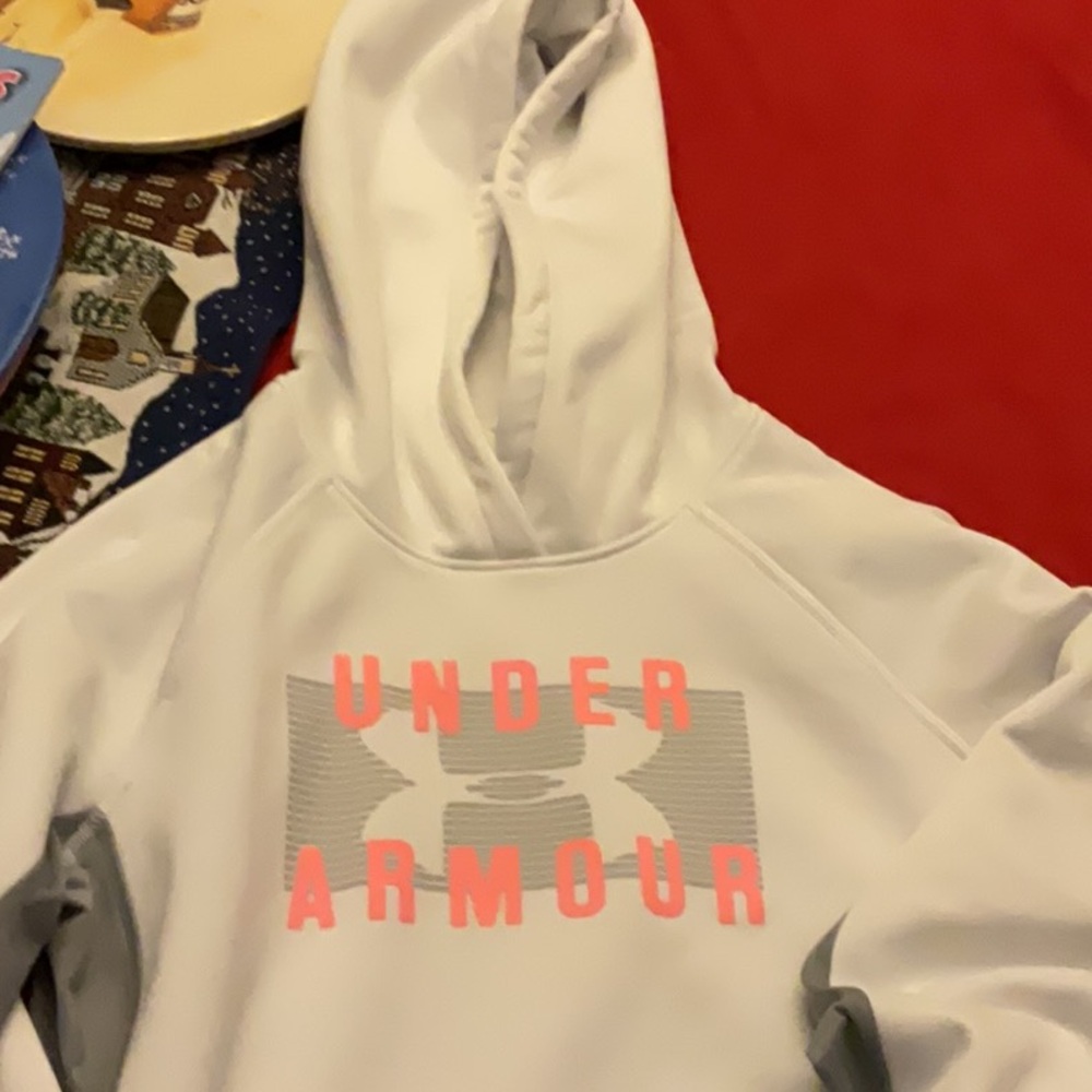 Ladies Underarmour performance hoodie s